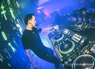 Digital DJ Tips Laidback Luke's Creative DJing Course [TUTORiAL]