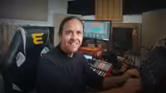 Udemy Beginner's Guide To Electronic Music Production [TUTORiAL]